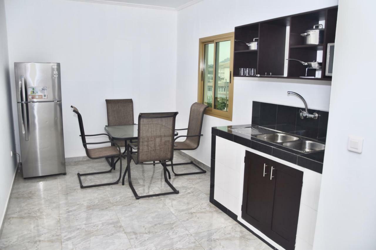 Hotel La Couronne Rw Yaoundé Dış mekan fotoğraf