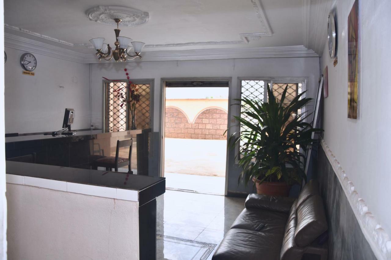 Hotel La Couronne Rw Yaoundé Dış mekan fotoğraf