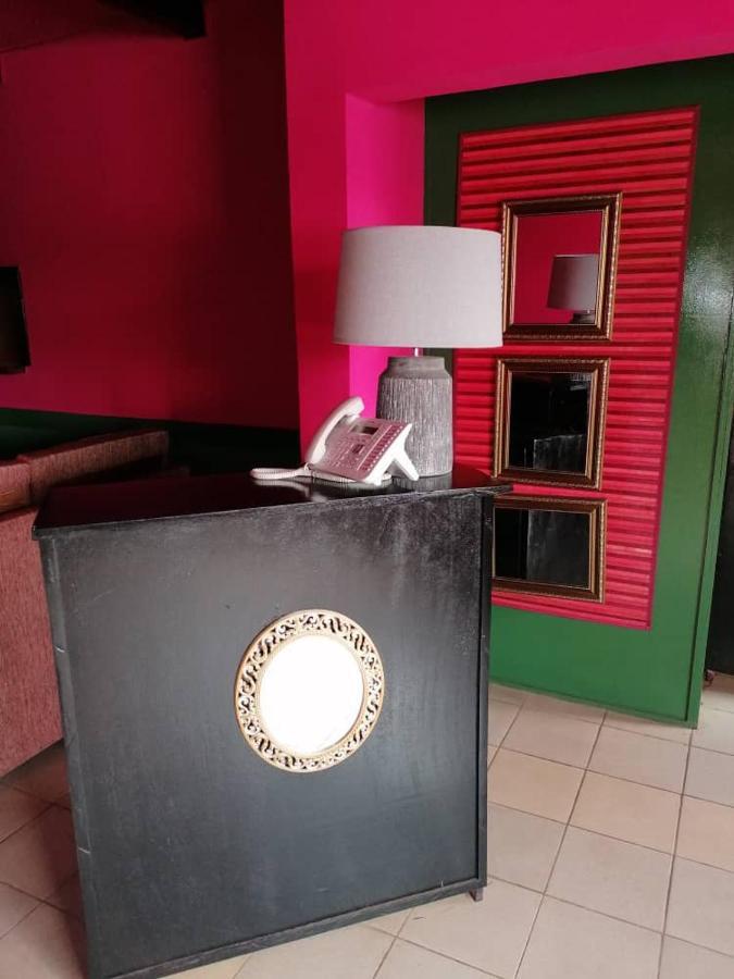 Hotel La Couronne Rw Yaoundé Dış mekan fotoğraf